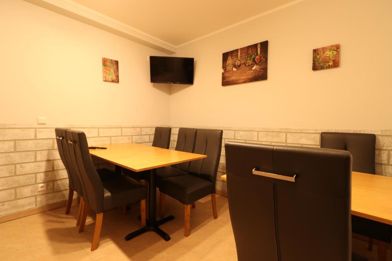 Schiller Pension Bielefeld Bagian luar foto