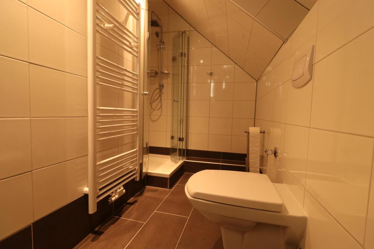 Schiller Pension Bielefeld Bagian luar foto