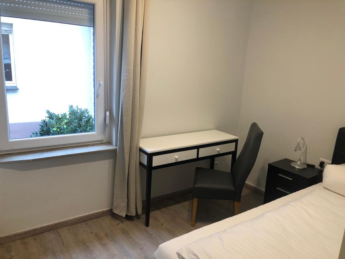 Schiller Pension Bielefeld Bagian luar foto